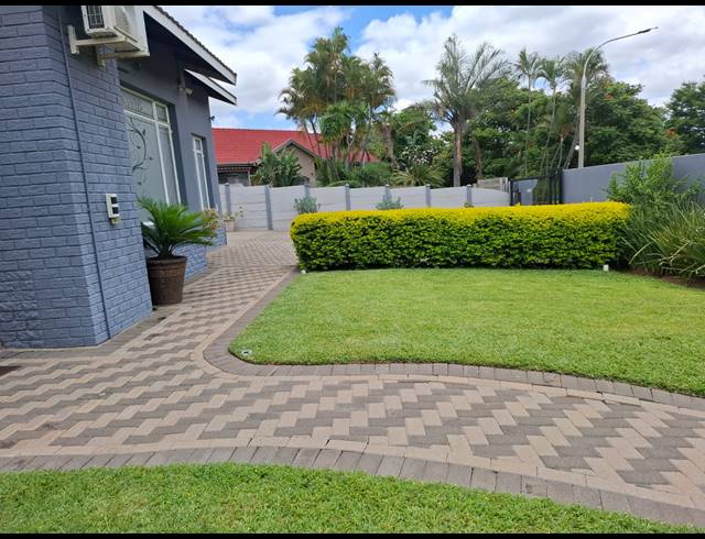 4 BEDROOM HOUSE FOR SALE IN SAFARI GARDENS